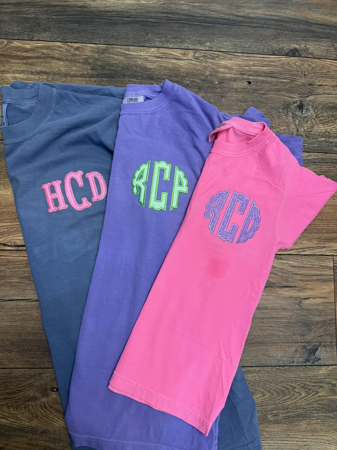 Glitter monogram Tees - WS